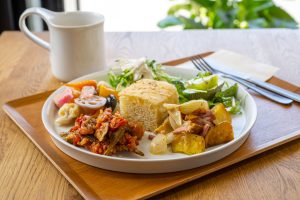 本格フレンチをカジュアルに。野菜たっぷりのフレンチ惣菜とパイの店の画像