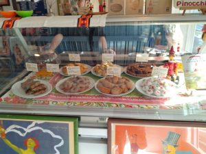 イタリアのおばあちゃん直伝！ 素朴な焼き菓子を楽しめるバールがオープン（兵庫・みなと元町）の画像