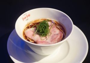 あの老舗のおにぎりや予約必須のラーメンも！ 食べログアワード当日の懇親会の出店メニューをご紹介の画像